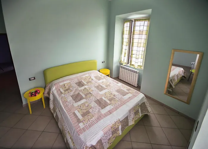 Ad Duas Lauros Bed and breakfast Roma