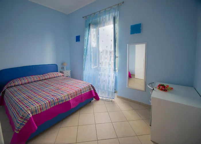 Ad Duas Lauros Bed and breakfast Roma